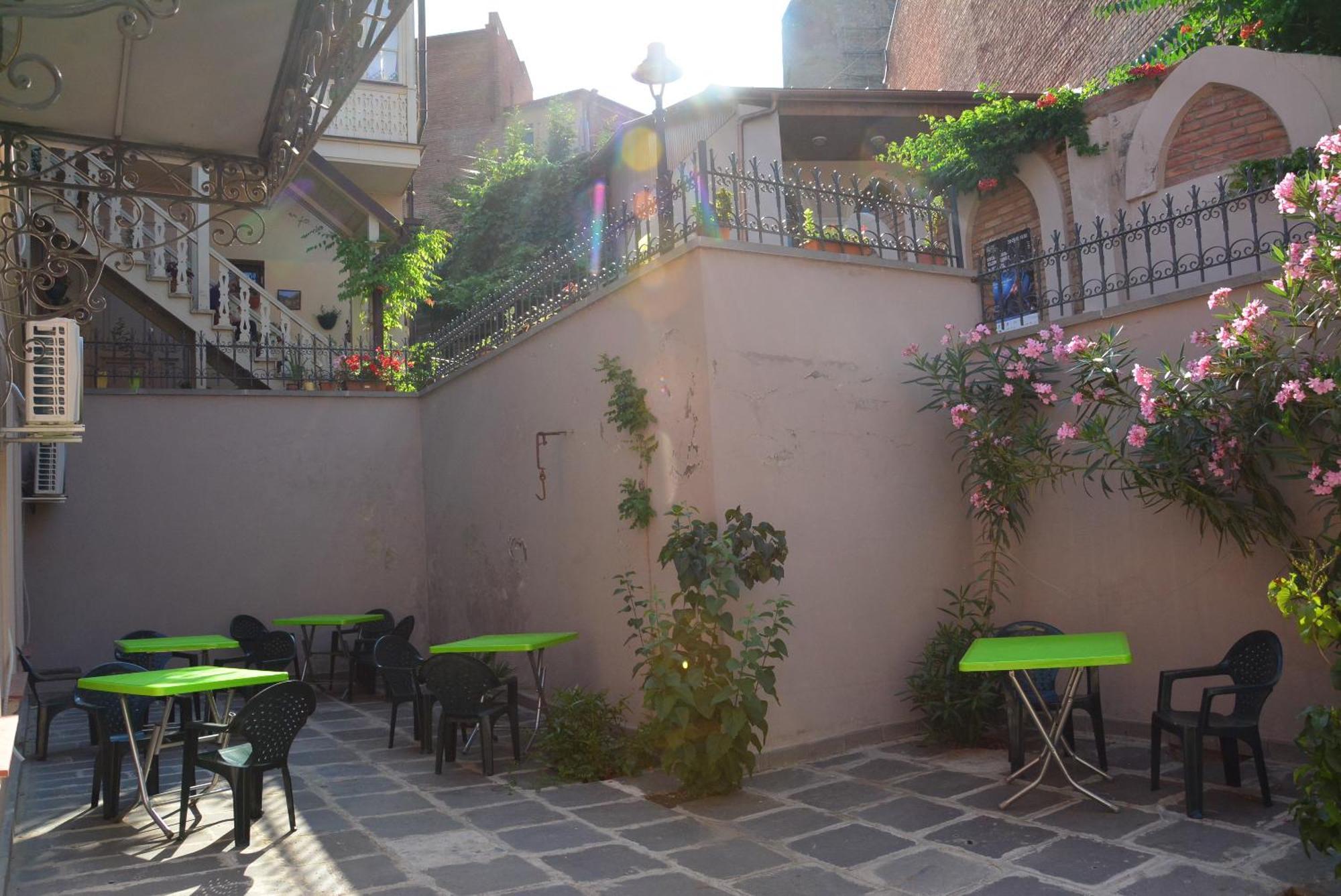 Hotel Canyon Tbilisi Esterno foto