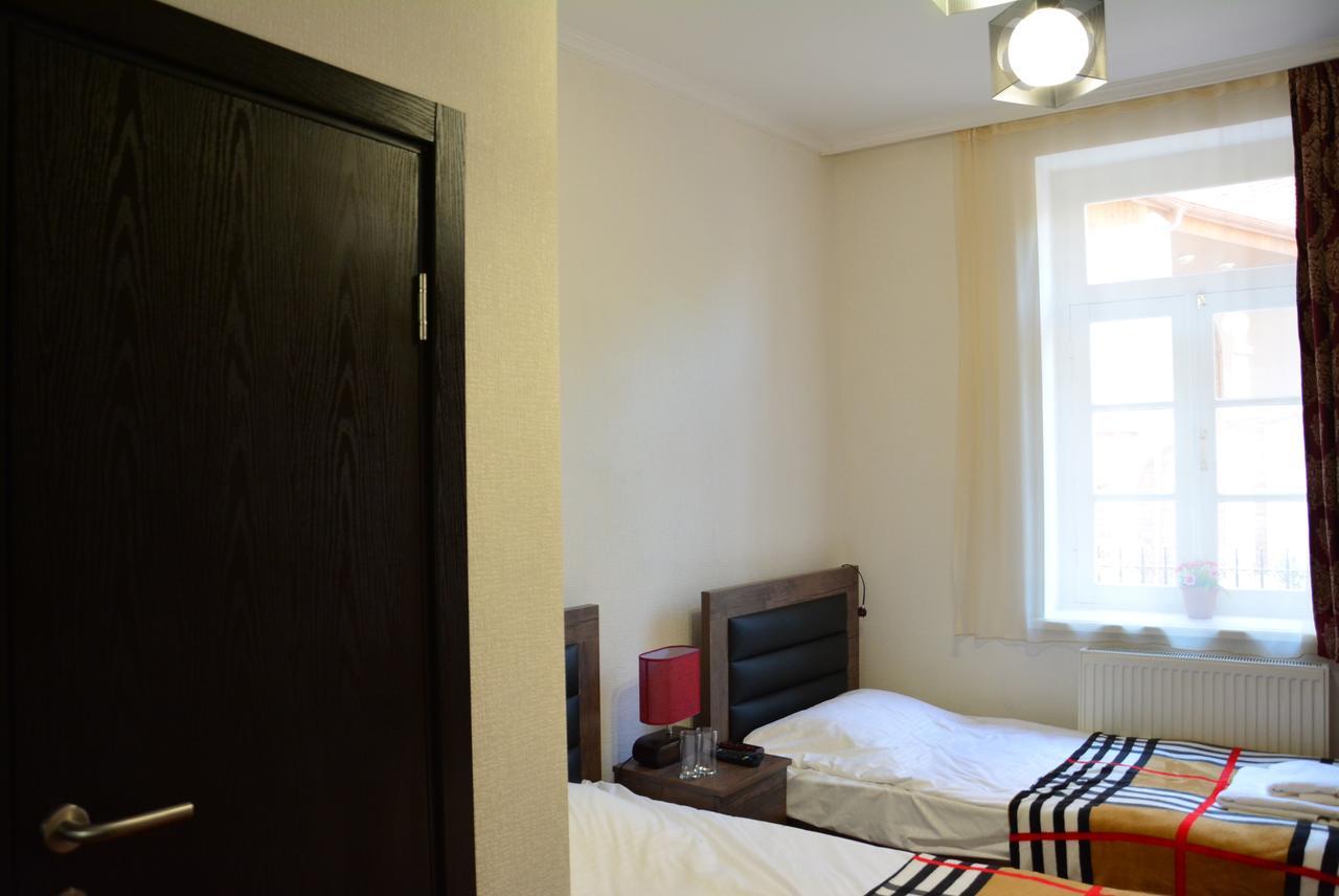 Hotel Canyon Tbilisi Esterno foto
